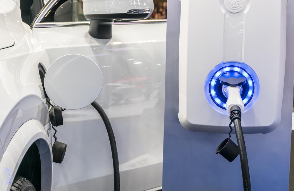 Borne de recharge véhicule dans le Puy-de-Dôme
